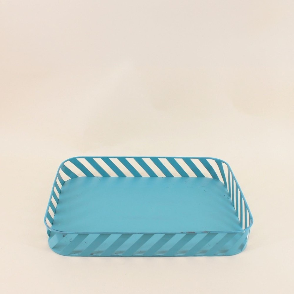 Plateau en métal bleu ajouré 30x40cm | Hashtag Déco
