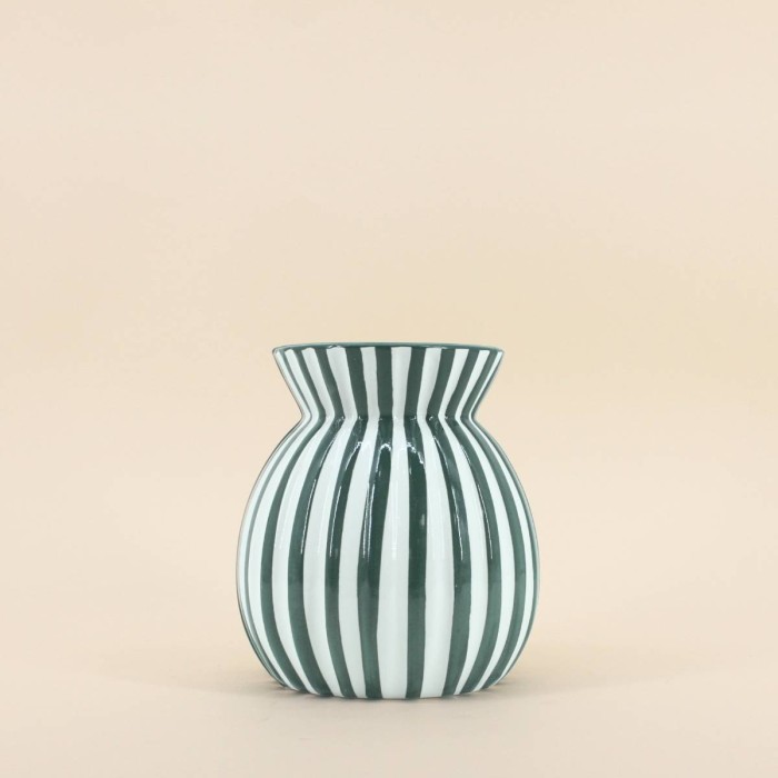 Vase céramique vert rayé 19cm, design moderne | Hashtag Déco