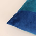 Coussin en velours bleu doré 40cm chic | Hashtag Déco