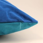 Coussin en velours bleu doré 40cm chic | Hashtag Déco