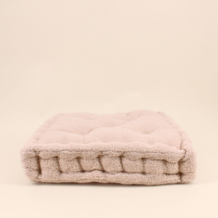 Coussin de sol bouclette beige 40x40 cm | Hashtag Déco
