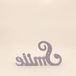 Mot décoratif "Smile" blanc bois 35cm | Hashtag Déco