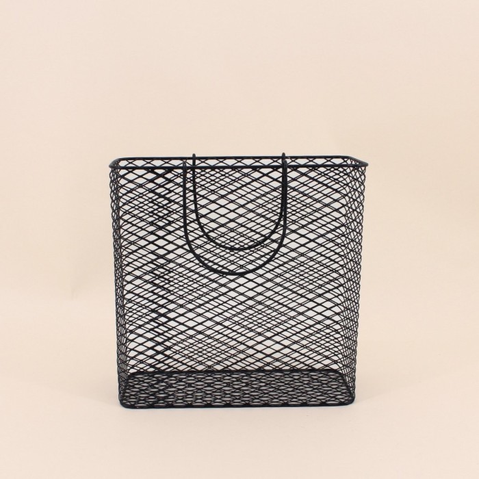 Panier porte magazine en métal noir élégant | Hashtag Déco