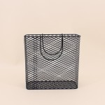Panier porte magazine en métal noir élégant | Hashtag Déco