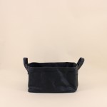 Panier rectangulaire noir en osier avec poignées | Hashtag Déco