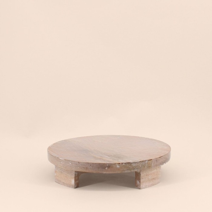 Plateau rond en bois brun sur pieds 30cm | Hashtag Déco