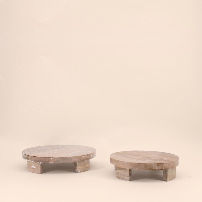 Plateaux ronds en bois sur pieds, set de 2 | Hashtag Déco