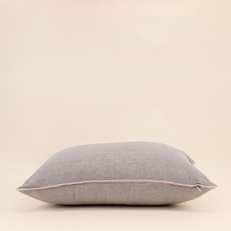 Coussin rectangulaire taupe en tissu 30x50cm | Hashtag Déco