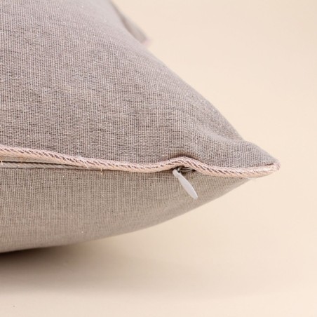 Coussin rectangulaire taupe en tissu 30x50cm | Hashtag Déco