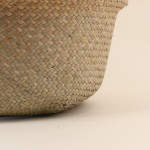 Panier en osier naturel avec pompons colorés | Hashtag Déco