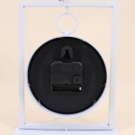 Horloge à poser métal blanc 27cm élégante | Hashtag Déco