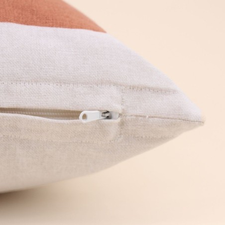 Coussin géométrique noir terracotta 40cm | Hashtag Déco