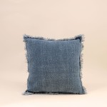 Coussin effet jean à franges bleu 40x40cm | Hashtag Déco