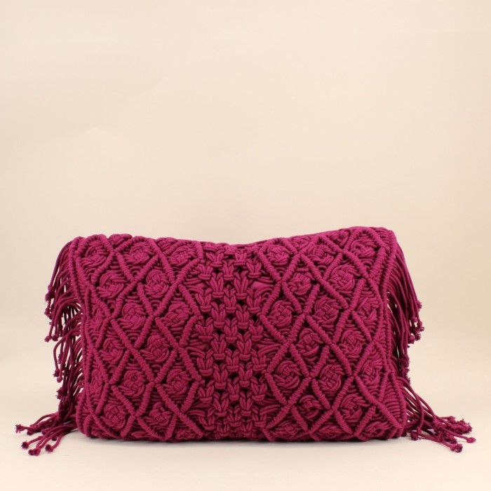 Coussin brodé franges rose 40x60cm coton | Hashtag Déco