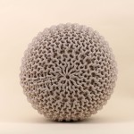 Pouf rond tricot gris 40x30cm pour salon | Hashtag Déco
