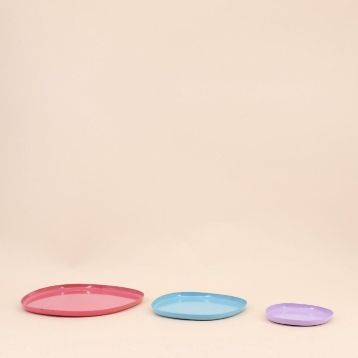 Set de 3 plateaux forme organique en métal coloré