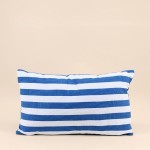 Coussin rayé coton bleu et blanc 30x50 cm | Hashtag Déco