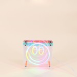 Cadre néon smile multicolore 15x15cm