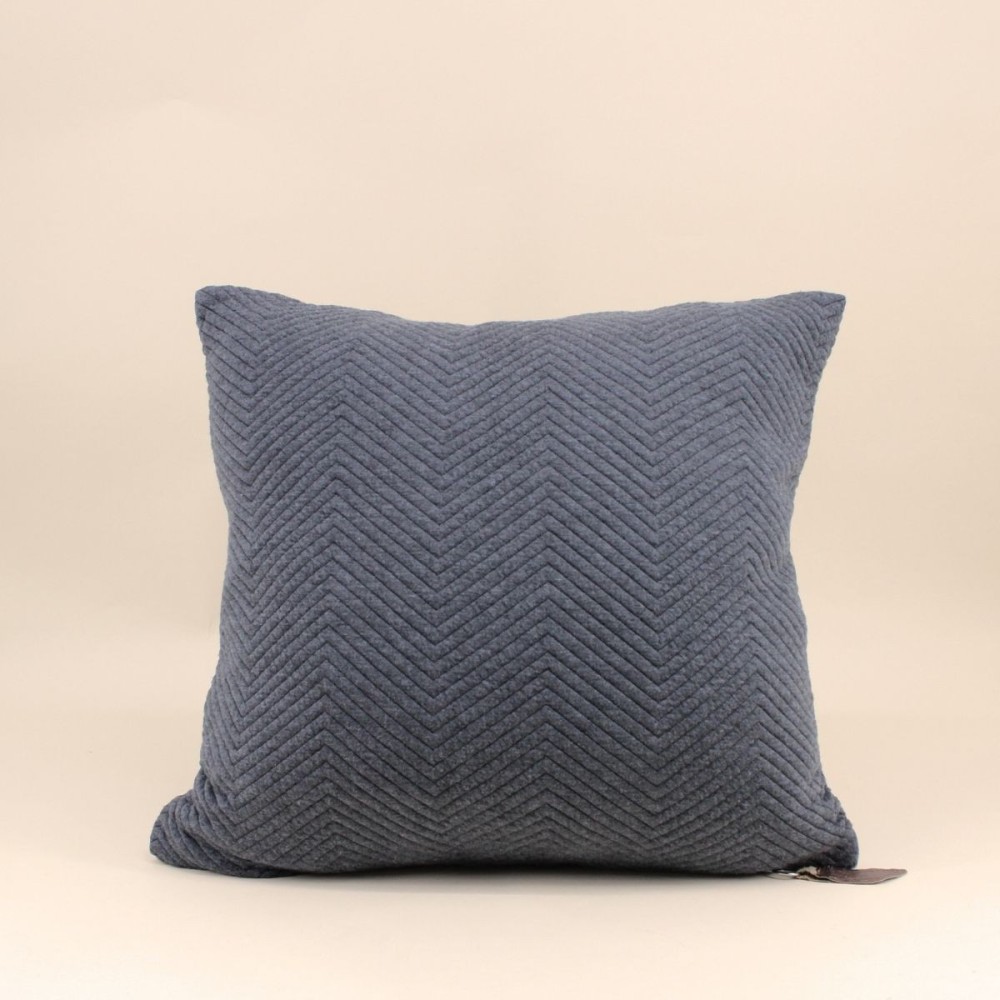 Coussin en tissu gris 50x50cm pour salon chic | Hashtag Déco
