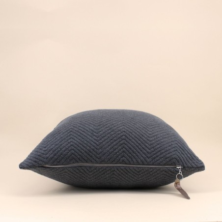 Coussin en tissu gris 50x50cm pour salon chic | Hashtag Déco