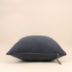 Coussin en tissu gris 50x50cm pour salon chic | Hashtag Déco