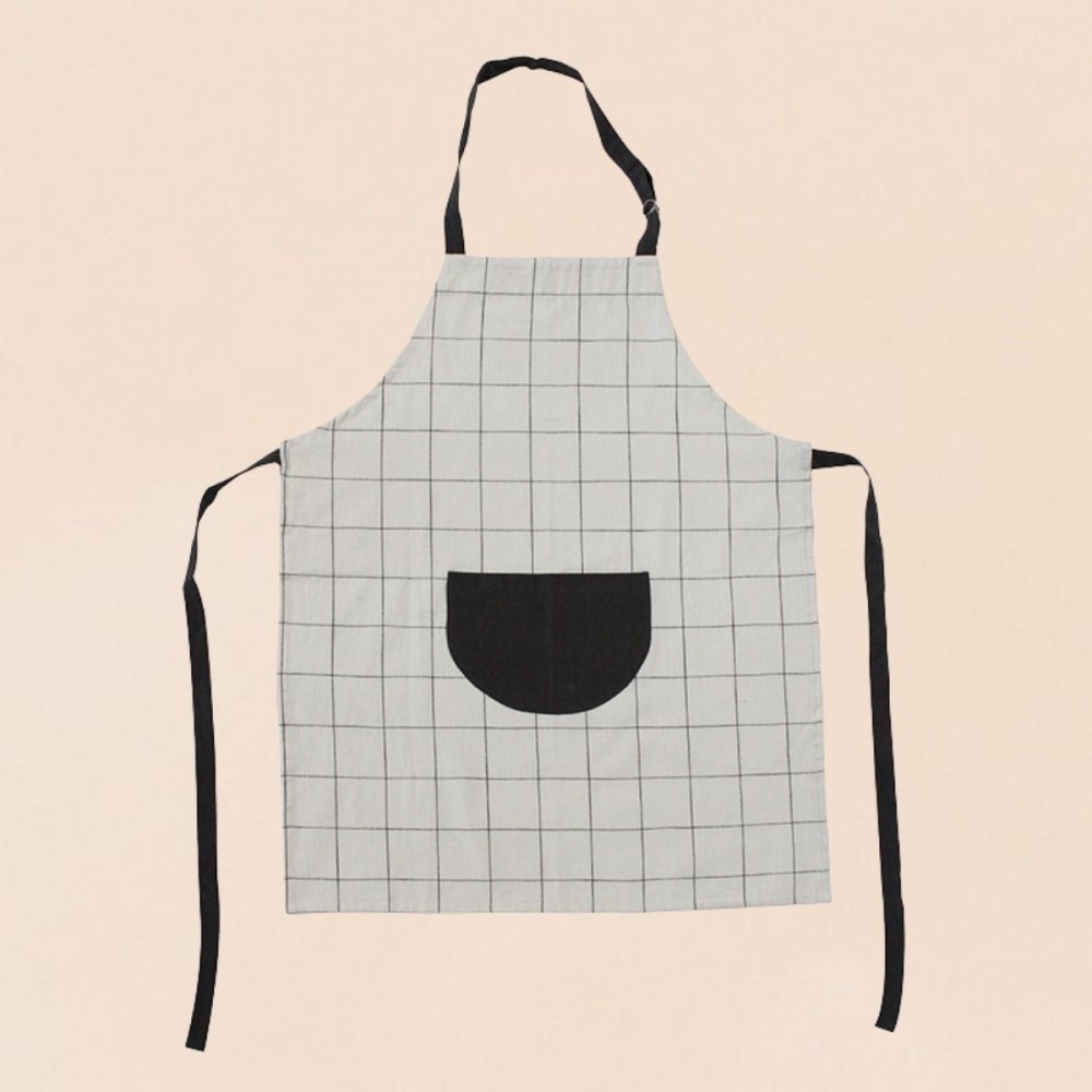Tablier de cuisine à carreaux noir et blanc