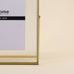 Cadre photo doré verre 20x25cm sur pied | Hashtag Déco