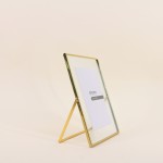 Cadre photo doré verre 20x25cm sur pied | Hashtag Déco
