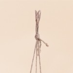 Plante artificielle tombante beige en papier maché | Hashtag Déco