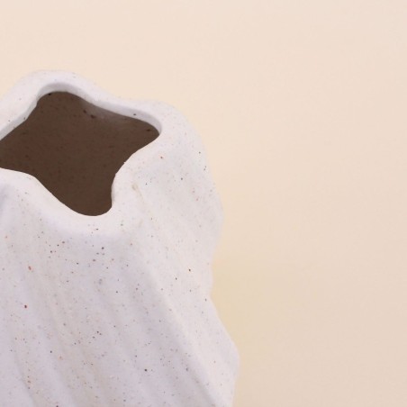 Vase twist porcelaine blanche 15cm élégant | Hashtag Déco