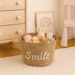 Panier rond brodé "Smile" en jonc de mer naturel | Hashtag Déco