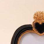 Cadre photo cœur résine noir doré 15cm | Hashtag Déco