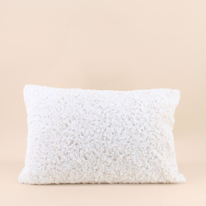 Coussin fausse fourrure blanc 40x60cm | Hashtag Déco