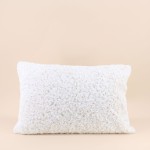 Coussin fausse fourrure blanc 40x60cm | Hashtag Déco