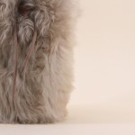 étui champagne peau de mouton beige | Hashtag Déco