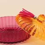 boîte en verre strié coloré 14x8cm chic et pratique | Hashtag Déco