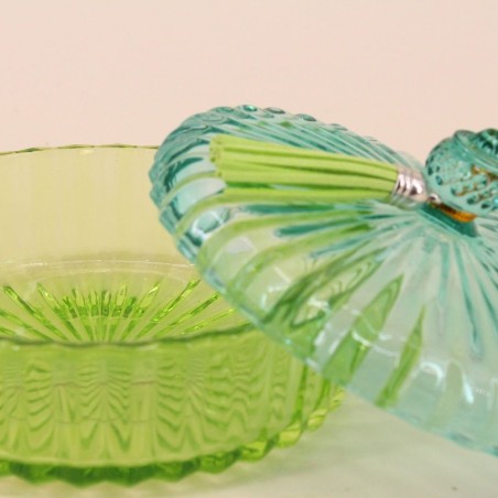 boîte en verre strié coloré 14x8cm chic et pratique | Hashtag Déco