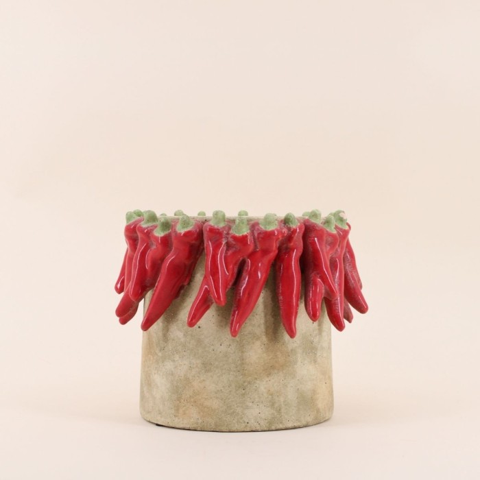 Cache pot céramique rouge relief piments | Hashtag Déco