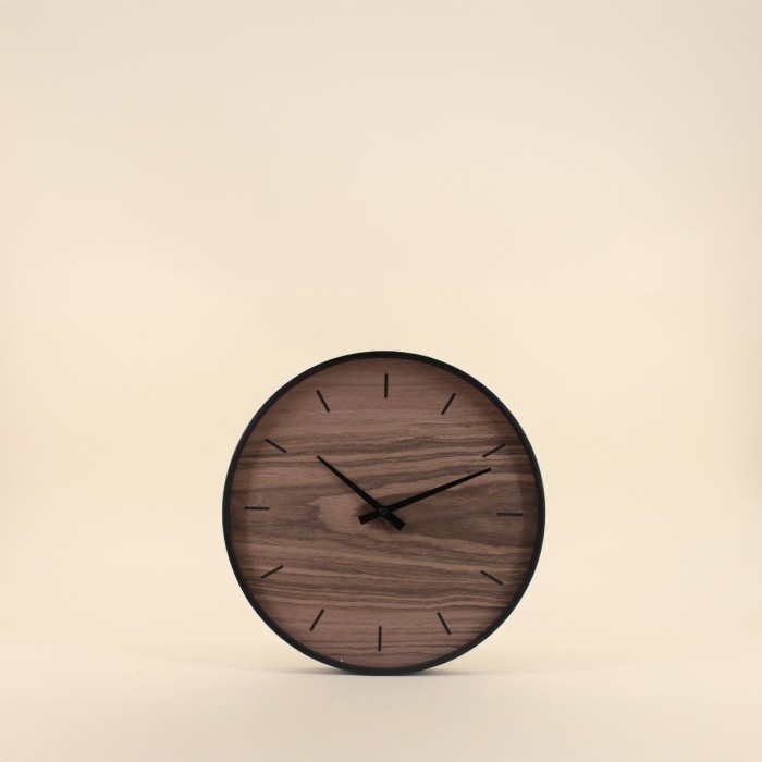 Horloge en bois naturel 33cm, sobriété et style | Hashtag Déco