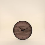 Horloge en bois naturel 33cm, sobriété et style | Hashtag Déco