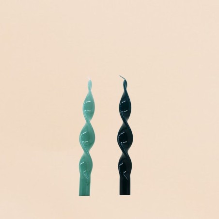 Bougies torsadées vertes en paraffine 25cm | Hashtag Déco