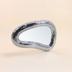 Miroir organique en verre gris argenté | Hashtag Déco