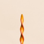 Bougie spirale orange rouge 40cm en RSPO | Hashtag Déco
