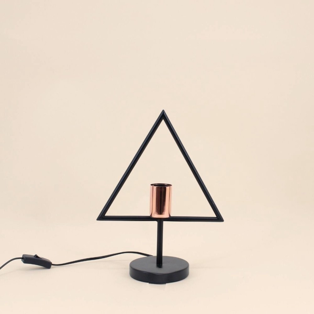 Lampe à poser triangle en métal noir | Hashtag Déco