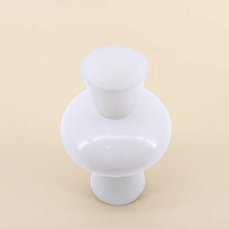 Vase boule talon verre blanc, moderne et chic | Hashtag Déco