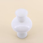 Vase boule talon verre blanc, moderne et chic | Hashtag Déco