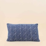 Coussin à motifs géométriques coton bleu 30x50 | Hashtag Déco