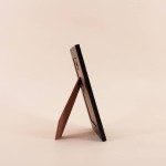 Cadre photo en bois noir gravé 10x15cm | Hashtag Déco