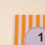 Cadre photo rayé jaune/blanc 17x22 cm en PVC | Hashtag Déco