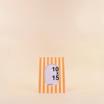 Cadre photo rayé jaune/blanc 17x22 cm en PVC | Hashtag Déco